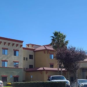 Best Western Hesperia-Victorville Suites